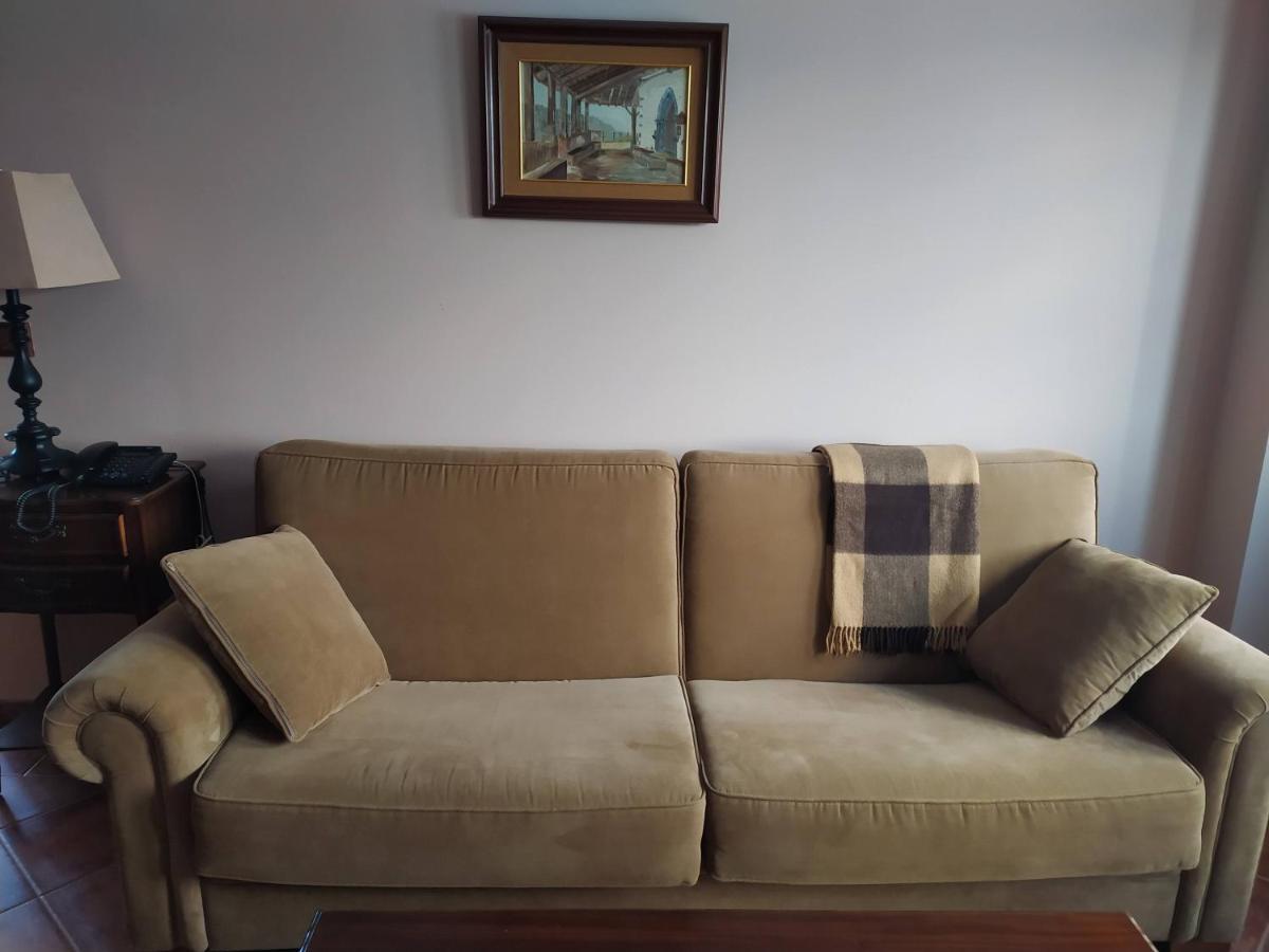 Hotel Rural El Nogal Madrona Bagian luar foto